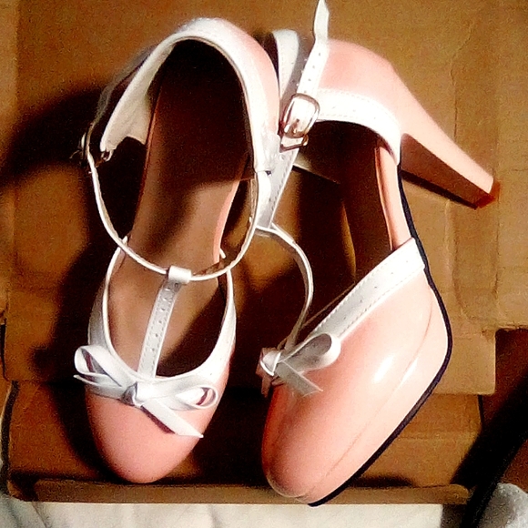 Custom Designed "Sweetheart Pink" Chunky Rockabilly Platform Heels - Picture 3 of 4